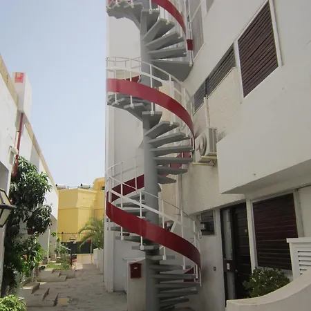 Апартаменты With 2 Bedrooms In Arona, With Wonderful Sea View, Pool Acce *